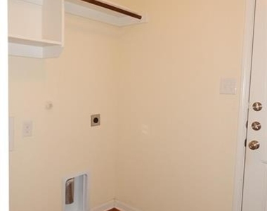 4029 Saint Christian - Photo Thumbnail 14