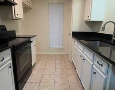 6216 Locust Street - Photo Thumbnail 2