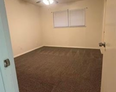 6216 Locust Street - Photo Thumbnail 5