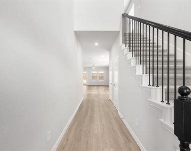 1737 Arches Road - Photo Thumbnail 4