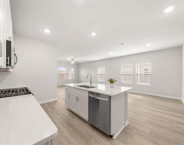 1737 Arches Road - Photo Thumbnail 6