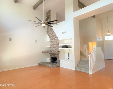 26623 N 44th Street - Photo Thumbnail 7