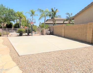 26623 N 44th Street - Photo Thumbnail 35