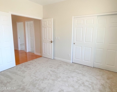 26623 N 44th Street - Photo Thumbnail 21