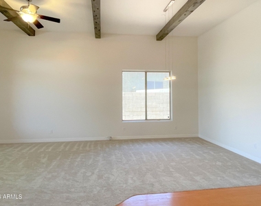 26623 N 44th Street - Photo Thumbnail 5