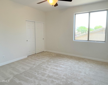 26623 N 44th Street - Photo Thumbnail 24