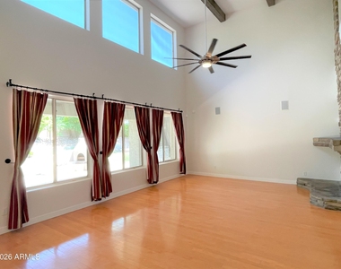 26623 N 44th Street - Photo Thumbnail 10