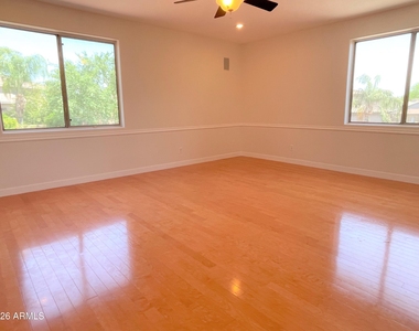 26623 N 44th Street - Photo Thumbnail 27