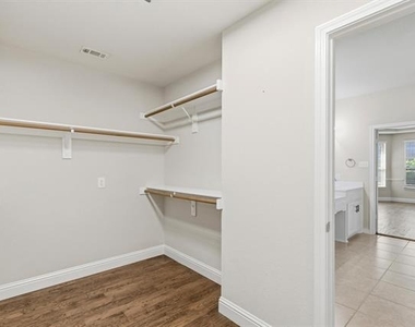 357 Spring Meadow Drive - Photo Thumbnail 20