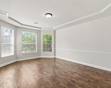 357 Spring Meadow Drive - Photo Thumbnail 14