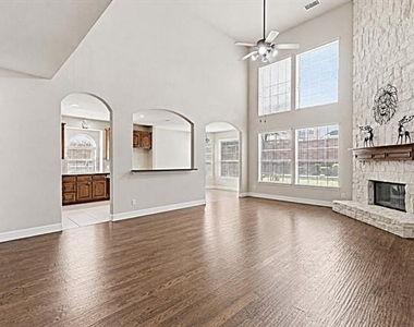 357 Spring Meadow Drive - Photo Thumbnail 3
