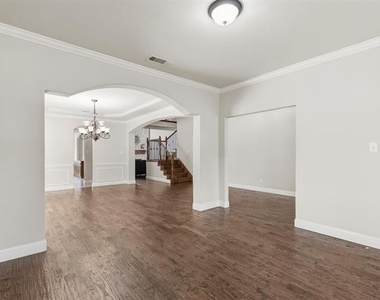 357 Spring Meadow Drive - Photo Thumbnail 11