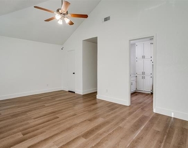 1101 Cypress Point - Photo Thumbnail 21