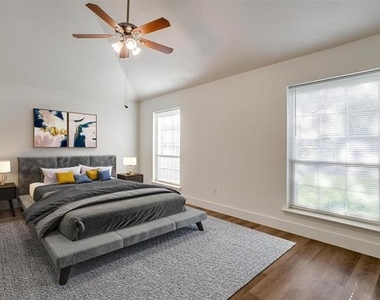 1101 Cypress Point - Photo Thumbnail 5