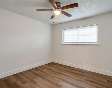 1101 Cypress Point - Photo Thumbnail 27