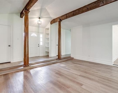 1101 Cypress Point - Photo Thumbnail 17