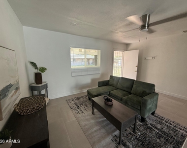 7814 E Heatherbrae Avenue - Photo Thumbnail 3