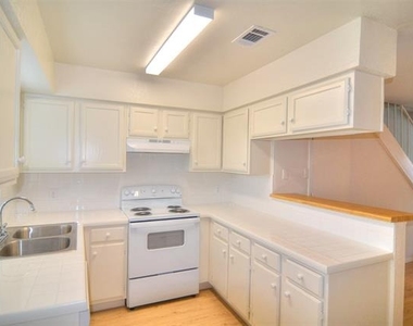 2194 Aspen Drive - Photo Thumbnail 3