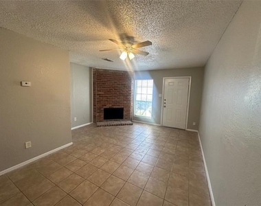 9447 Olde Towne Row - Photo Thumbnail 2