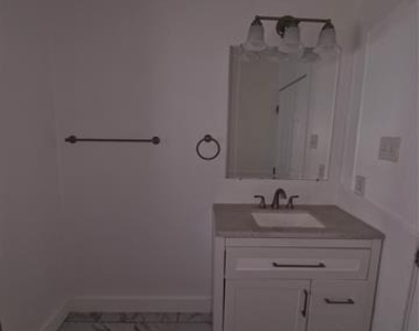 2329 Connor Avenue - Photo Thumbnail 17