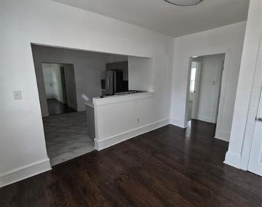 2329 Connor Avenue - Photo Thumbnail 3