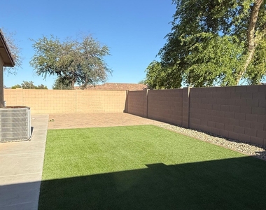25067 W Dove Trail - Photo Thumbnail 18