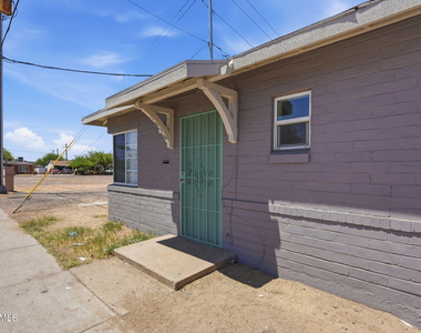 1038 N 16th Street - Photo Thumbnail 24