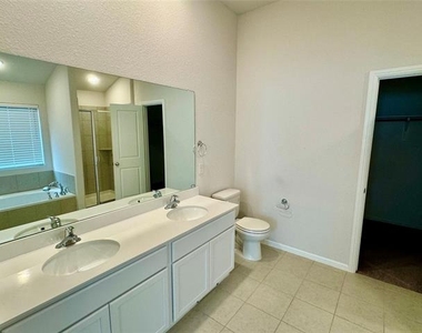 6122 Heron Drive - Photo Thumbnail 18