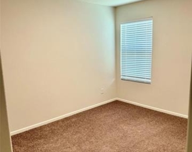 6122 Heron Drive - Photo Thumbnail 2