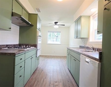 738 Kingswood Avenue - Photo Thumbnail 4