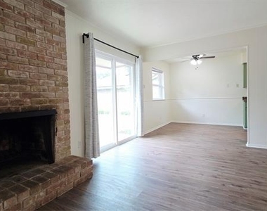 738 Kingswood Avenue - Photo Thumbnail 9