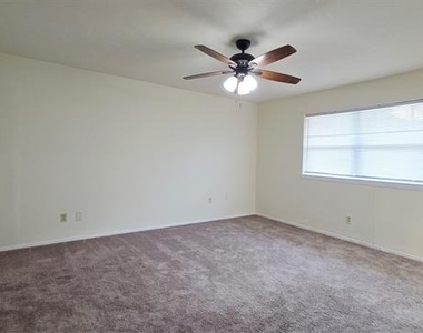 738 Kingswood Avenue - Photo Thumbnail 18