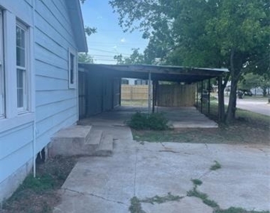 1502 N 15th Street - Photo Thumbnail 16