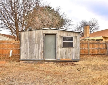1734 Bob White Court - Photo Thumbnail 34
