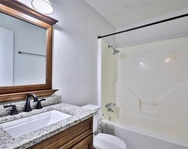 1734 Bob White Court - Photo Thumbnail 9