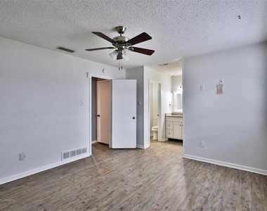 1734 Bob White Court - Photo Thumbnail 8