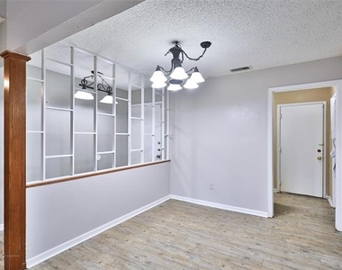 1734 Bob White Court - Photo Thumbnail 26