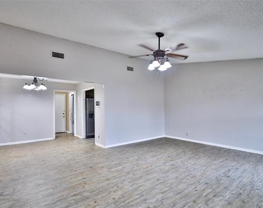 1734 Bob White Court - Photo Thumbnail 18