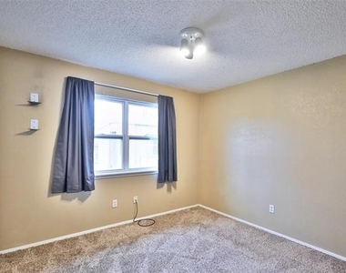 1734 Bob White Court - Photo Thumbnail 11