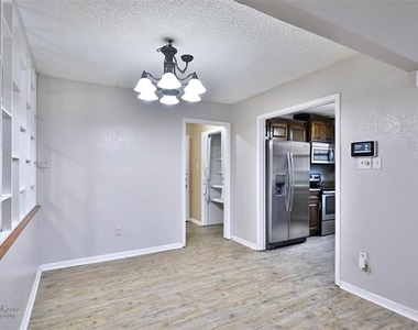 1734 Bob White Court - Photo Thumbnail 17