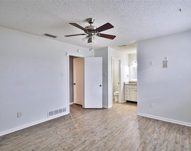 1734 Bob White Court - Photo Thumbnail 4