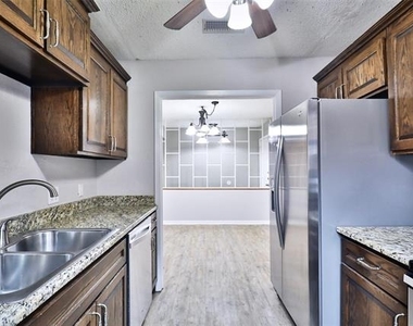 1734 Bob White Court - Photo Thumbnail 27
