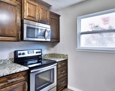 1734 Bob White Court - Photo Thumbnail 28