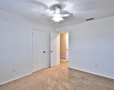 1734 Bob White Court - Photo Thumbnail 14