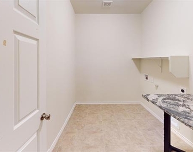 2213 Heaton Street - Photo Thumbnail 11