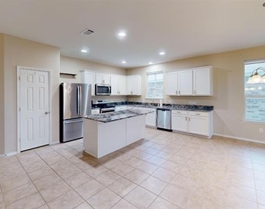 2213 Heaton Street - Photo Thumbnail 4