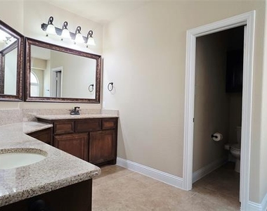 12381 Summertree Drive - Photo Thumbnail 13