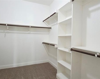 12381 Summertree Drive - Photo Thumbnail 14