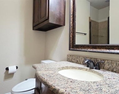 12381 Summertree Drive - Photo Thumbnail 17