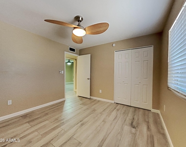 12229 N 47th Lane N - Photo Thumbnail 14